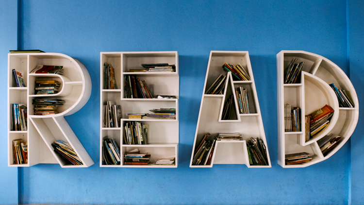 bookshelves that spell the word "read"